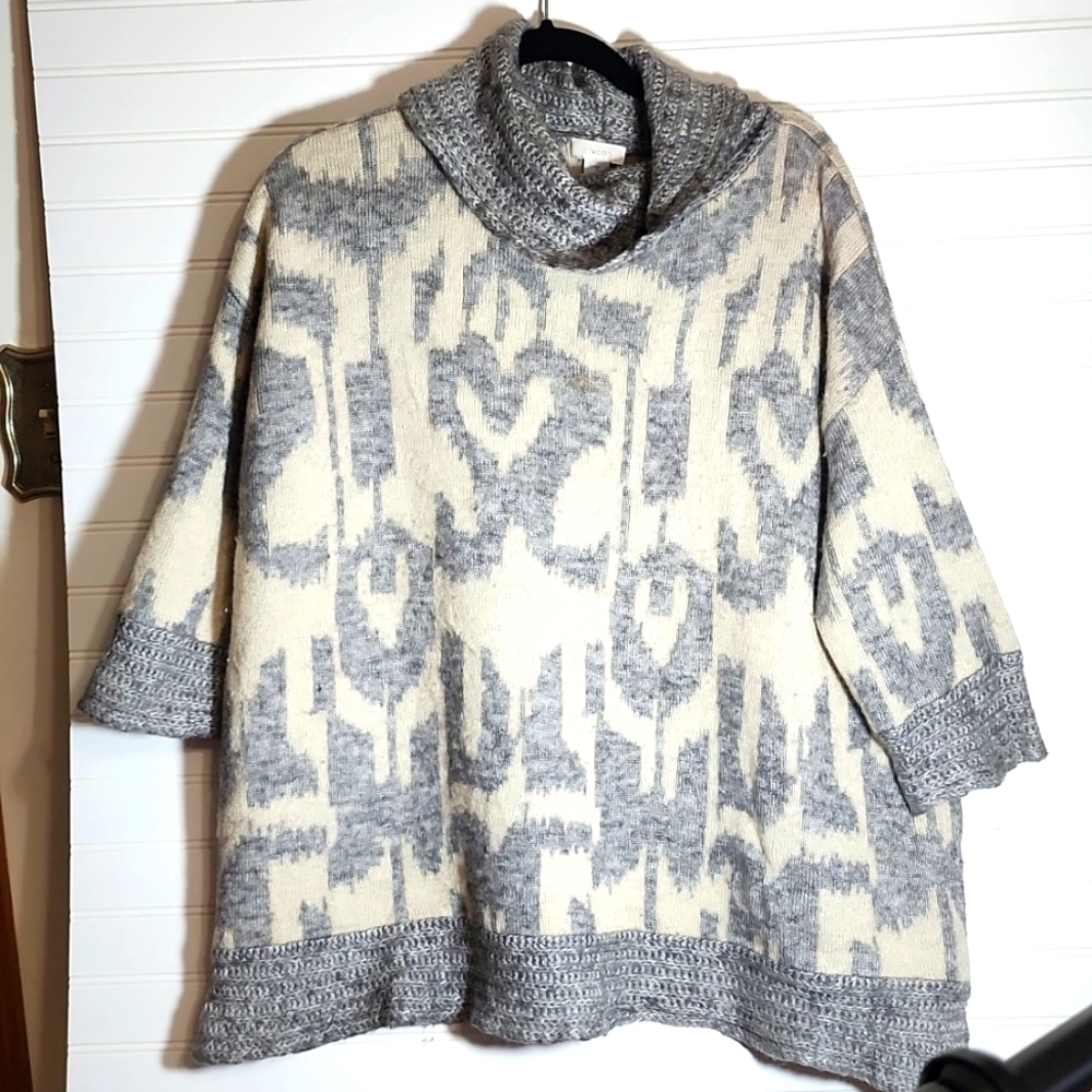 Chico's Sweater Grey & Creme Oversize Chunky size 3 Layer Outerwear Plus Size
